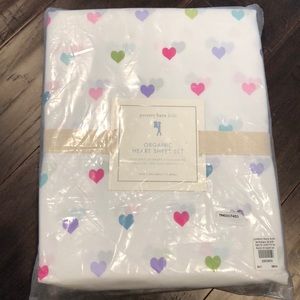 Pottery barn kids Organic heart sheet set